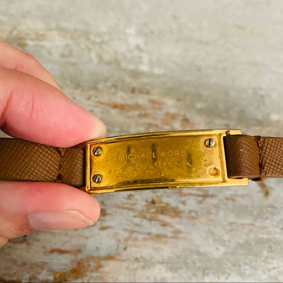 ♥️ Michael Kors ♥️ Gold & Tan Logo Bracelet - Picture 6 of 9